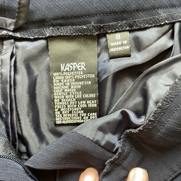 EUC Kasper suit - Picture 7 of 7